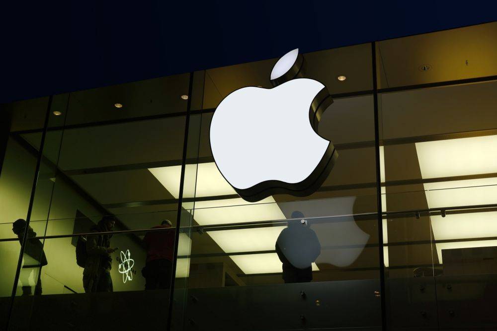 Apple подала в суд на экс-инженера iOS, который «сливал» данные о Vision Pro и других продуктах журналистам