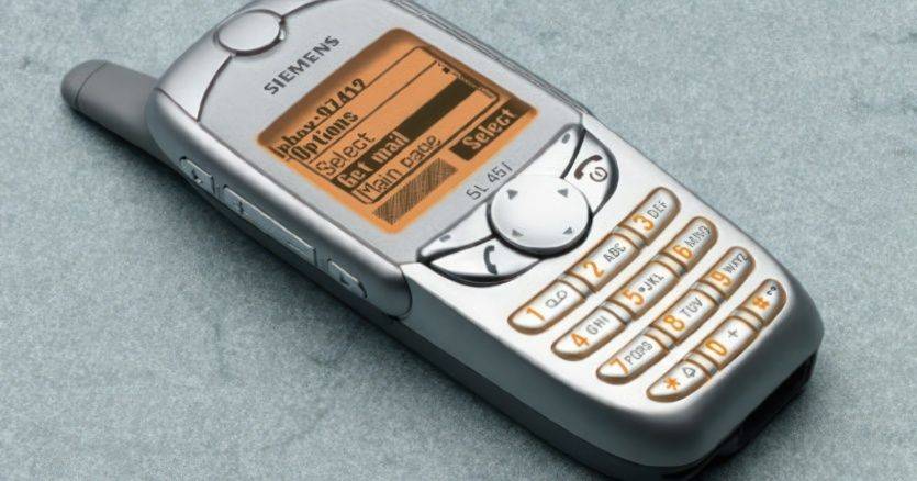 Мир мобильных технологий до Apple iPhone: лучшие телефоны 2000-2001 годов