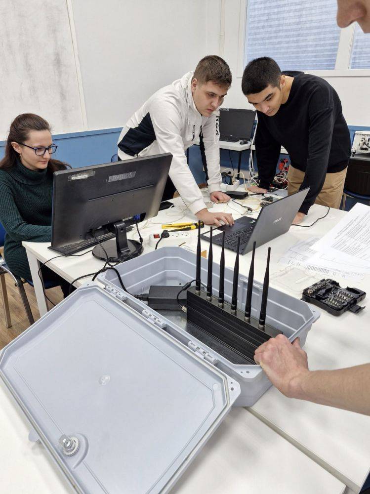 В России студенты разработали «глушилку» для беспроводных наушников по заказу РЖД