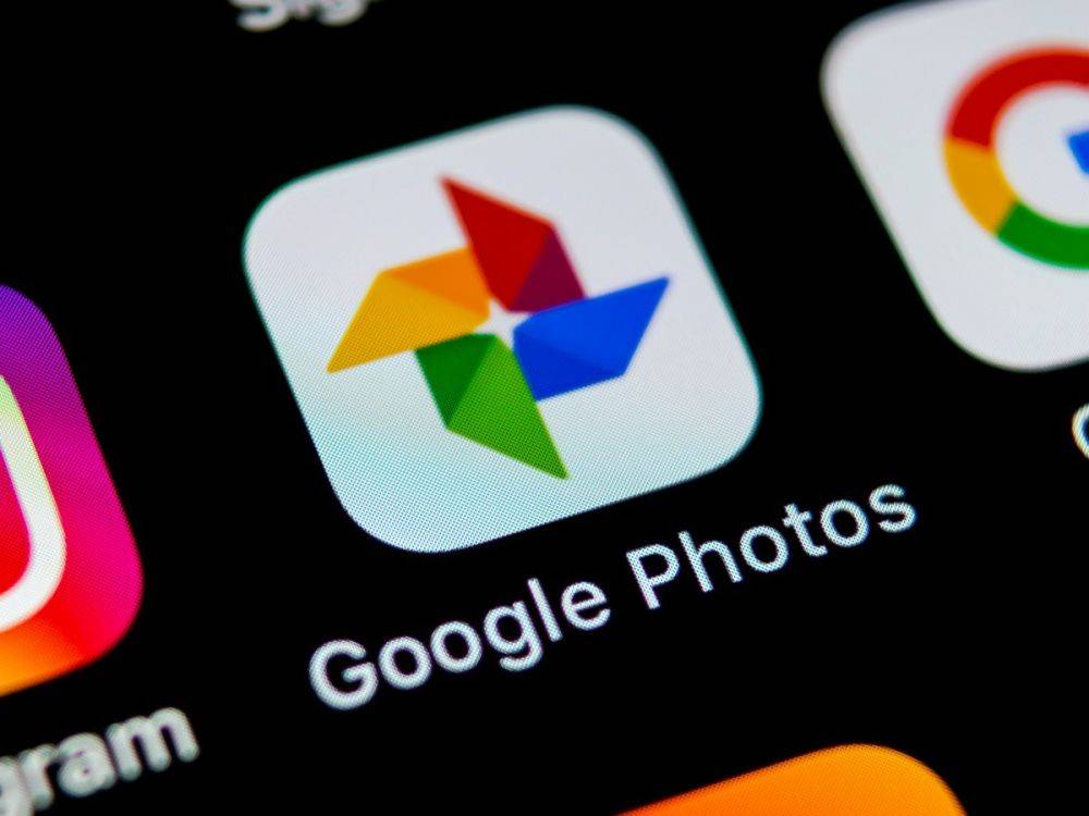 Google Photos наконец-то позволяет переворачивать изображения и видео по горизонтали