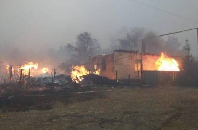 Буря из России сожгла населенные пункты на Донбассе: фото
