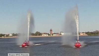 В Астрахани проходит Всероссийский чемпионат по оказанию помощи терпящим бедствие на воде