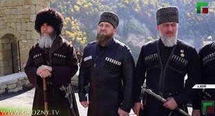 Окружение Кадырова манкирует масочным режимом на фоне ужесточения правил