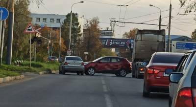 В пробке весь район: подробности ДТП в Ярославле