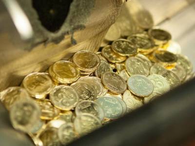 С сегодняшнего дня НБУ выводит из обращения монету номиналом 25 копеек и старые банкноты