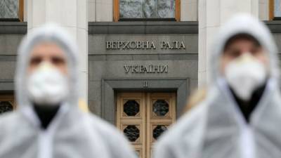 На Украине за сутки выявили 4069 новых случаев коронавируса