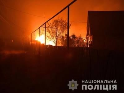 В Северодонецке горит склад бытовой химии. Удалось погасить пожар на заводе, где хранится 30 тонн спирта – Нацполиция