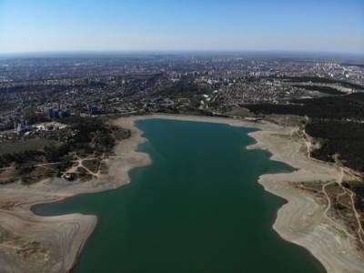 Синоптики: вода в питающее Севастополь водохранилище в сентябре не поступала