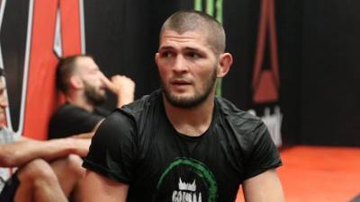 Хукер уличил Нурмагомедова в нарушении антикоронавирусных правил UFC