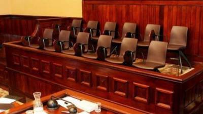 Кабмин поддержал законопроекты о введении суда присяжных