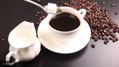 Ученые объяснили, почему нельзя пить кофе перед завтраком