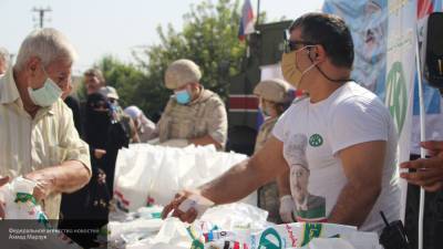 Военная полиция РФ привезла продуктовые наборы в сирийскую Думу