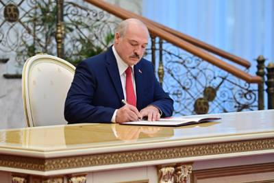 Лукашенко поговорил с Алиевым и Пашиняном
