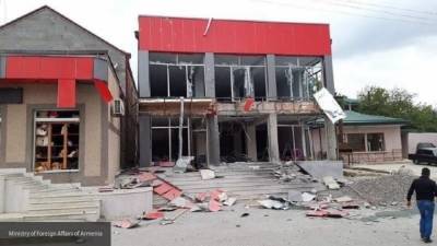 Сотрудников французской газеты обстреляли в Нагорном Карабахе