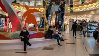 Торговые центры Петербурга проверят на соблюдение антиковидных норм