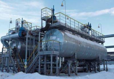 РФ добывала в сентябре 9,93 млн барр в сутки нефти и газконденсата - источники