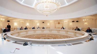 Источник рассказал о позиции ДНР и ЛНР по заседаниям трехсторонней контактной группы
