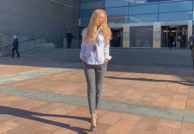 Дочь Дмитрия Пескова критически высказалась о выживании экономики РФ при новой волне COVID-19