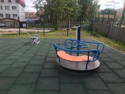 В Сыктывкаре починили опасную карусель, травмировавшую двух детей
