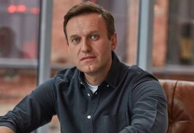 Алексей Навальный подает в суд на Дмитрия Пескова из-за обвинений в работе с ЦРУ США