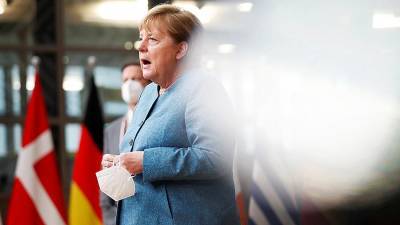 Меркель сообщила о планах ЕС ускорить диалог с КНР по инвестсоглашению
