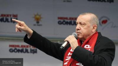 Эрдоган обвинил Путина, Трампа и Макрона в двуличии