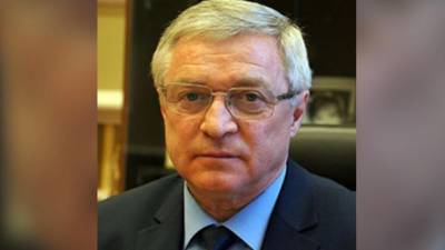 Олег Емельянов уходит с должности главврача Мариинской больницы