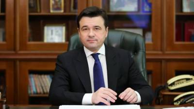 Губернатор Подмосковья рекомендовал школам уйти на недельные каникулы