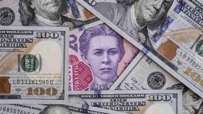 Закрытие межбанка: Доллар прибавил 5 копеек