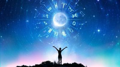 Рунический гороскоп для всех знаков зодиака на октябрь 2020 года