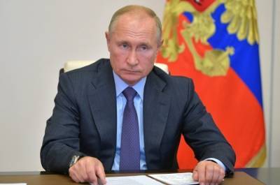 Путин с большим отрывом лидирует в рейтинге самых упоминаемых персон в российской прессе