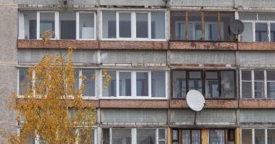 Упал с балкона десятого этажа: на Московском проспекте погиб 56-летний калининградец