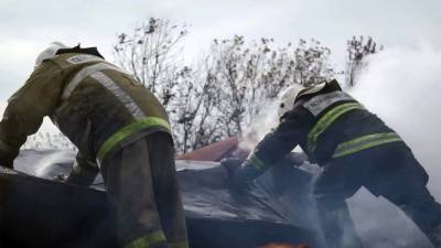 В Воронежской области из-за пожаров введен режим ЧС, а в Ростовской пламя раздувает сильнейшая буря