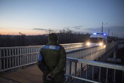 В Донбассе загорелся пункт пропуска на линии разграничения