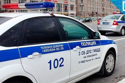 Мужчина попал под машину на Владимирском проспекте