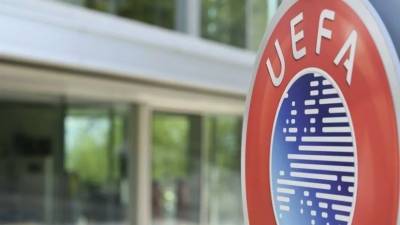 УЕФА разрешил заполнять стадионы во время футбольных матчей на 30% от вместительности