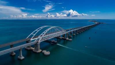 Евросоюз включил в санкционный список строителей Крымского моста