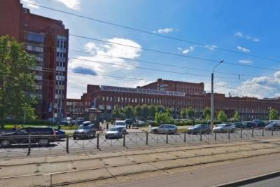 Две федеральные клиники Петербурга сменили руководителей