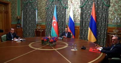 Трехсторонние консультации по Карабаху продолжаются после полуночи