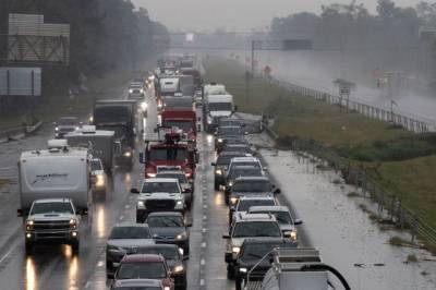 Ураган «Дельта» оставил без света почти 400 тысяч жителей Техаса и Луизианы