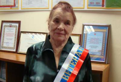 Активистку из Тихвина удостоили звания почётного ветерана Ленобласти