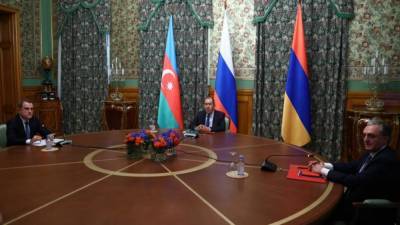 Лавров: Армения и Азербайджан договорились о прекращении огня