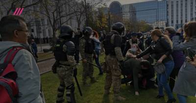 ОМОН применил силу в ходе разгона митинга в поддержку Фургала в Хабаровске