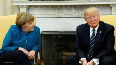 Она лишь улыбнулась: Трамп о реакции Меркель на критику по "СП-2"