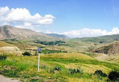 В зоне конфликта в Нагорном Карабахе вступил в силу режим тишины