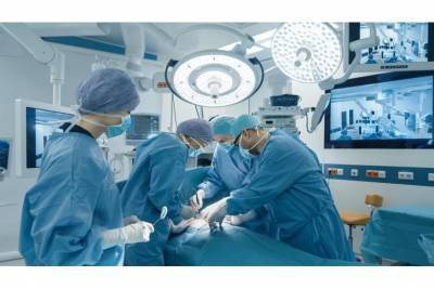 Больницы Германии снова откладывают плановые операции из–за COVID