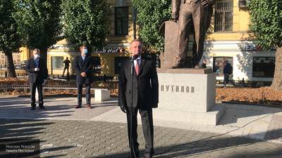 Беглов принял участие в открытии памятника инженеру Николаю Путилову