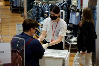 Главный эпидемиолог призвала штрафовать петербуржцев за отказ носить маски