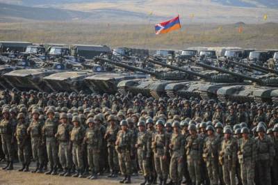 Мир в Карабахе продержался пять минут