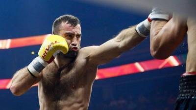 Чемпион M-1 оценил шансы боксера Гассиева победить Джонсона